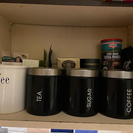 Rooms In Shared House In Kensington 伦敦 外观 照片